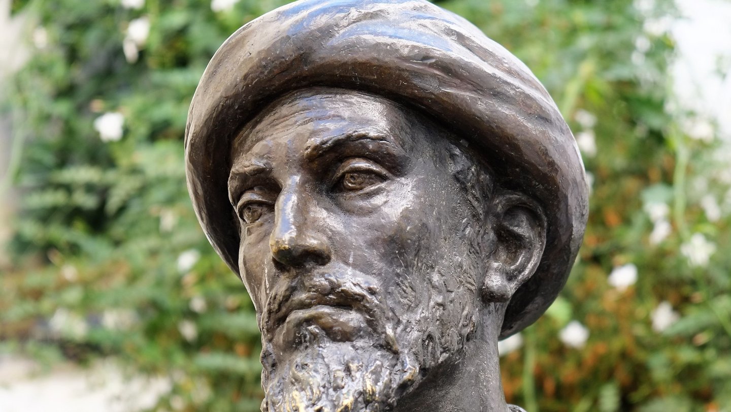 Kopf der Maimonides-Skulptur in Córdoba, Spanien