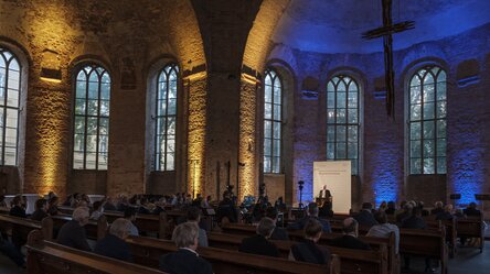 Innenansicht Parochialkirche Berlin: Jubiläumsempfang der EZW 100 Jahre "Apologetische Zentrale"